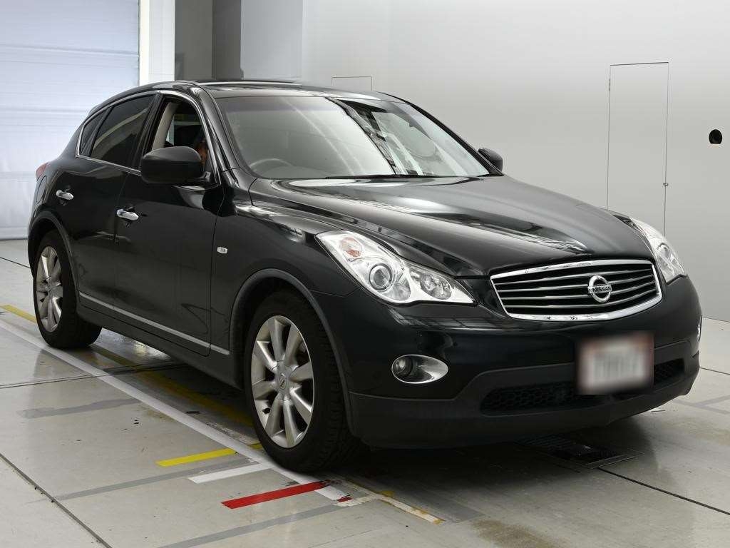 NISSAN SKYLINE CROSSOVER