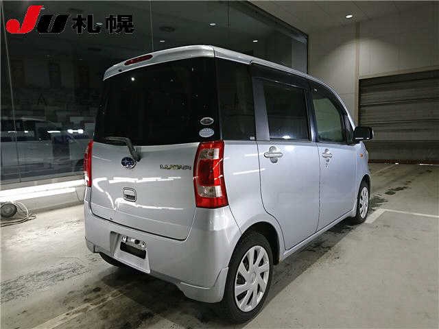 SUBARU LUCRA