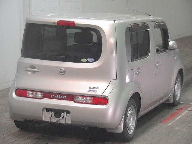 NISSAN CUBE