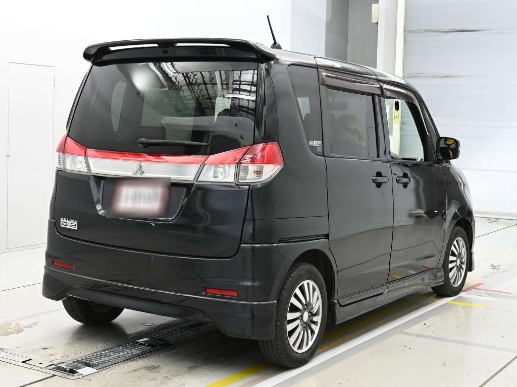 MITSUBISHI DELICA D:2