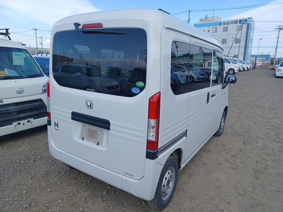 HONDA N-VAN