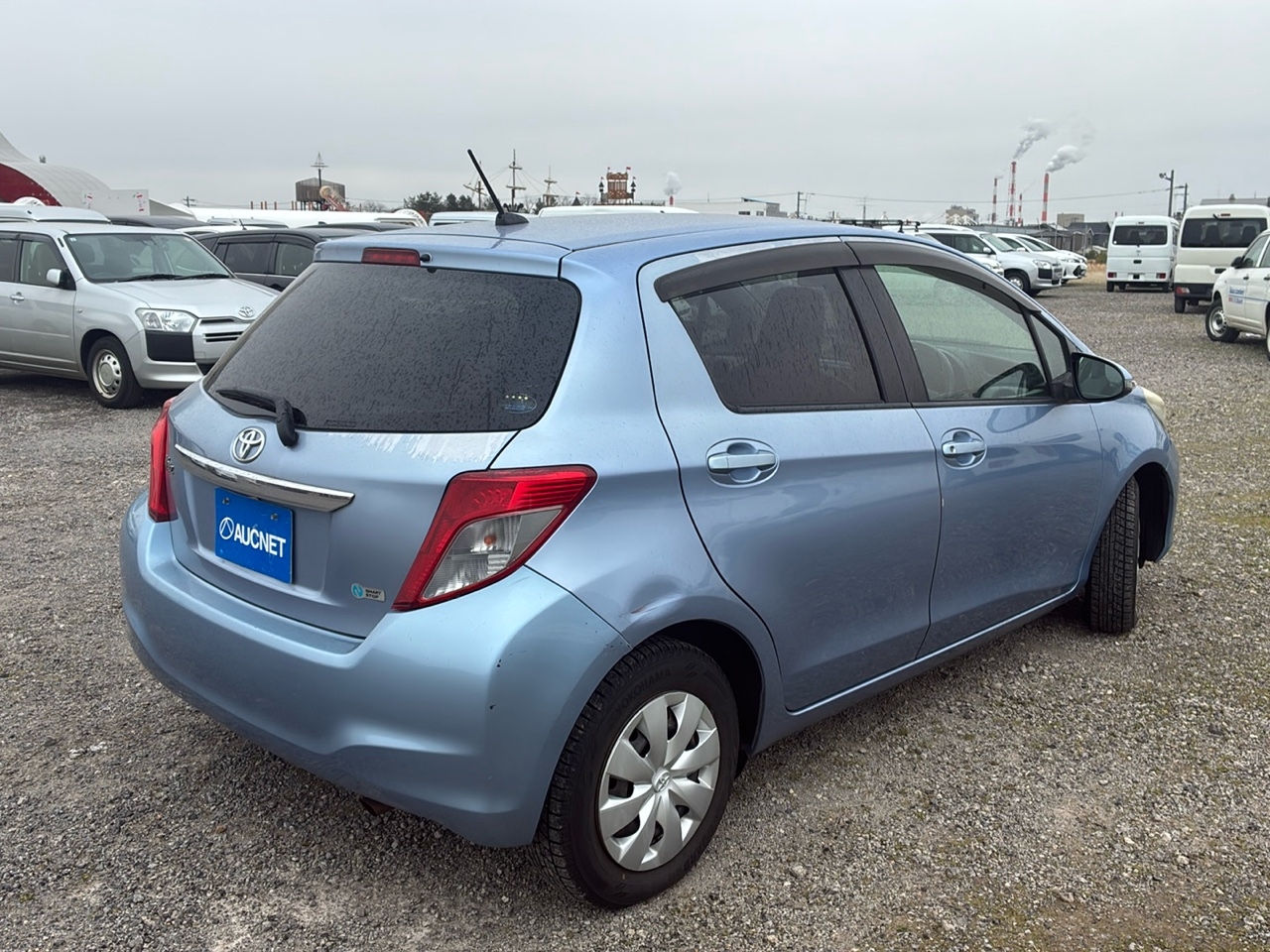TOYOTA VITZ