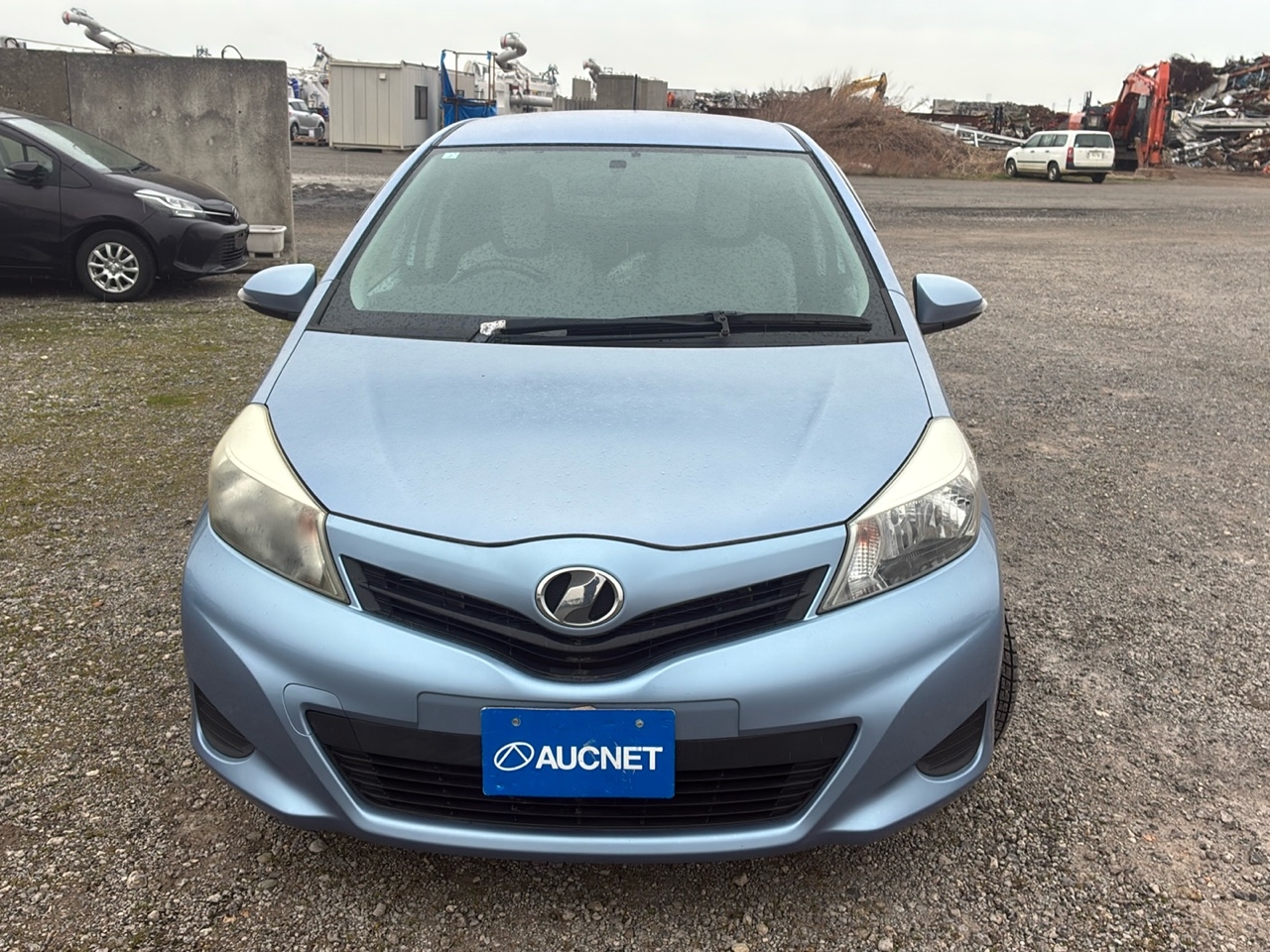 TOYOTA VITZ