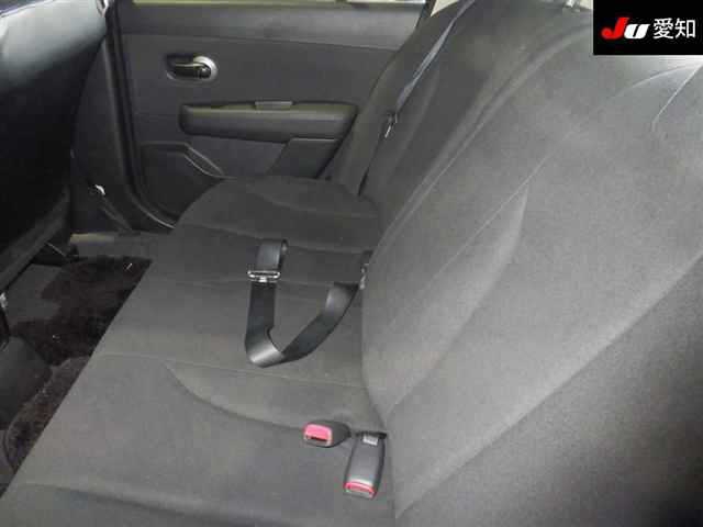 NISSAN TIIDA