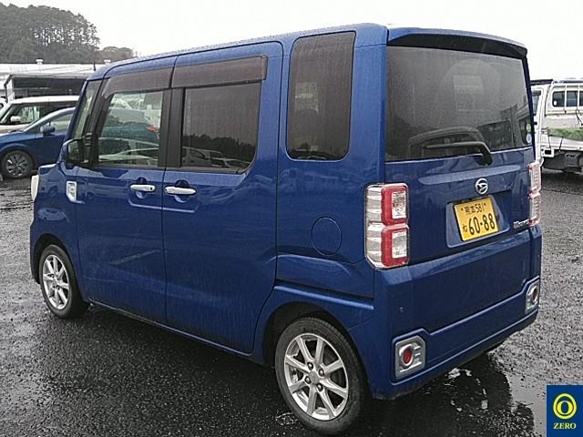 DAIHATSU WAKE