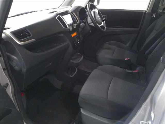 MITSUBISHI DELICA D:2