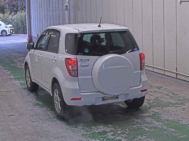 TOYOTA RUSH