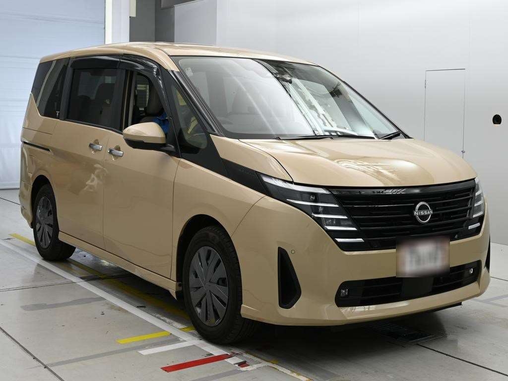 NISSAN SERENA