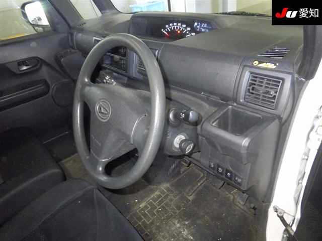 DAIHATSU HIJET CADDIE