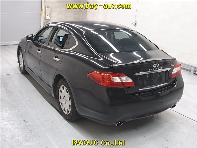 NISSAN FUGA