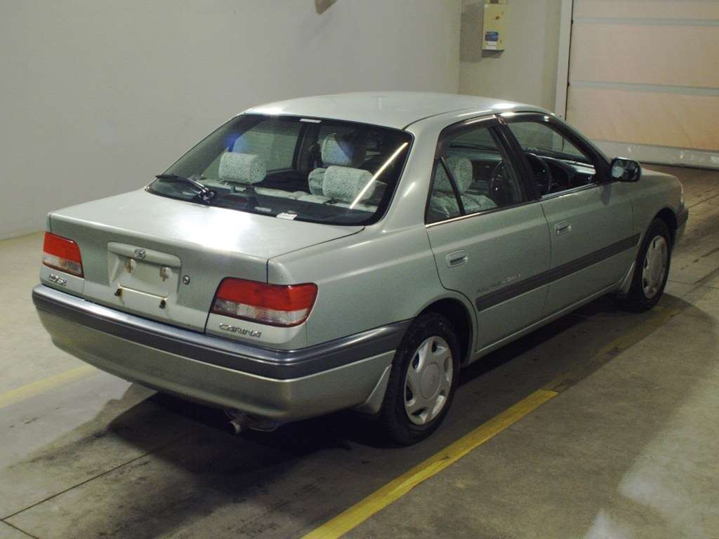 TOYOTA CARINA