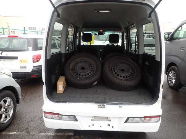 TOYOTA PIXIS VAN