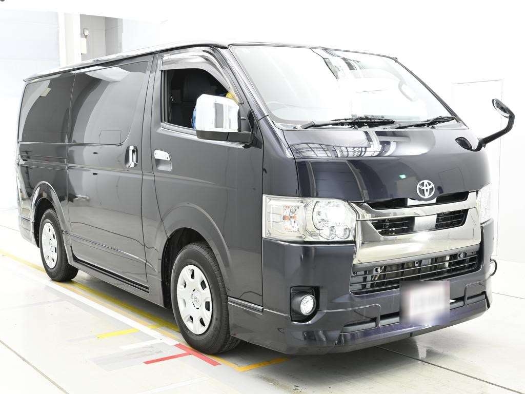 TOYOTA REGIUS ACE