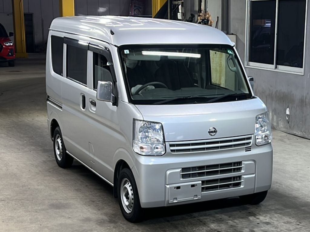 NISSAN NV100 CLIPPER