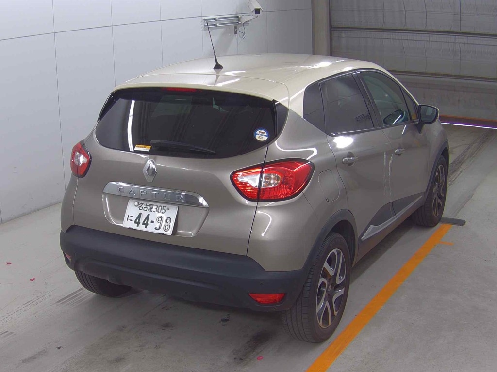 RENAULT CAPTUR