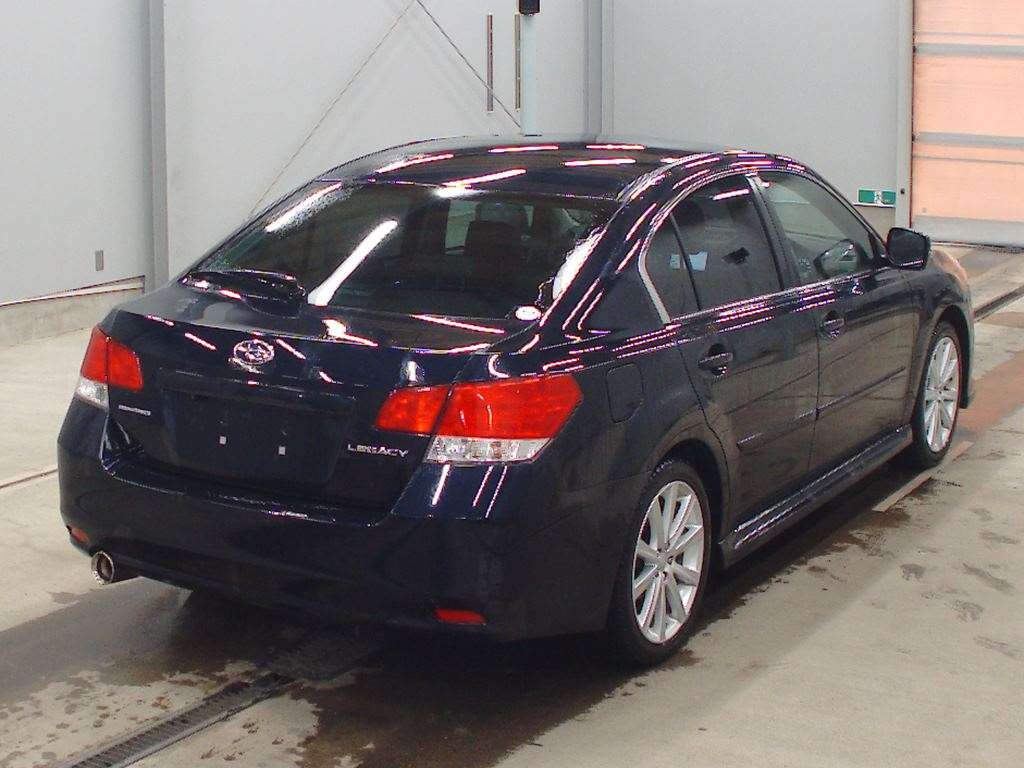 SUBARU LEGACY B4
