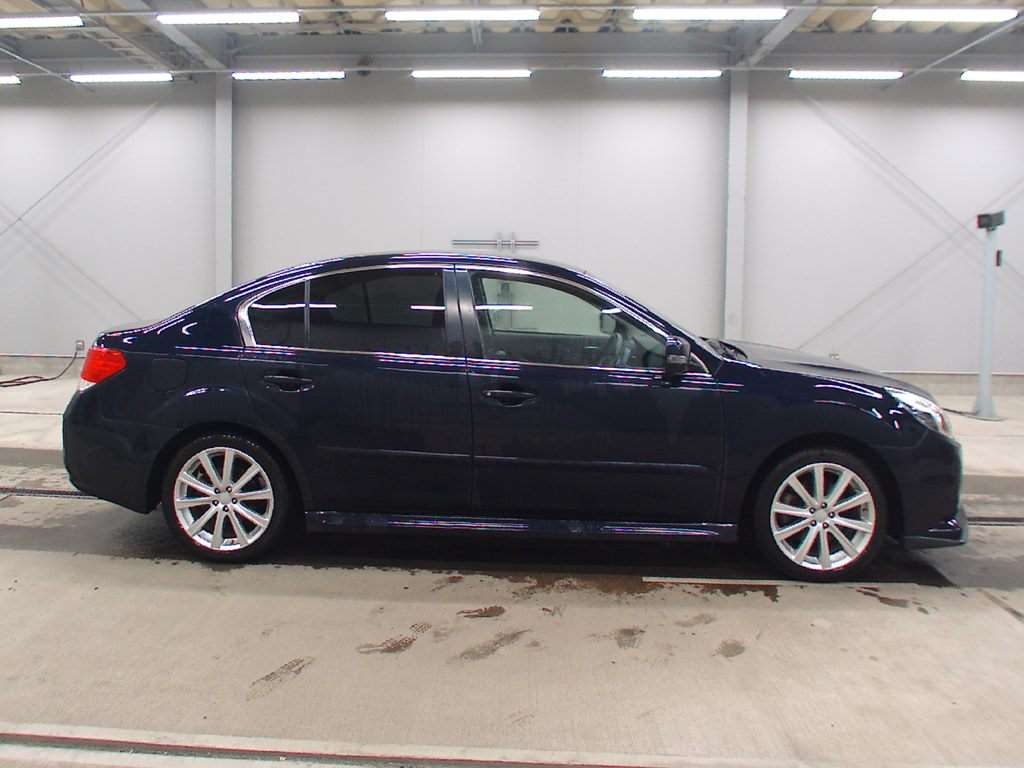 SUBARU LEGACY B4