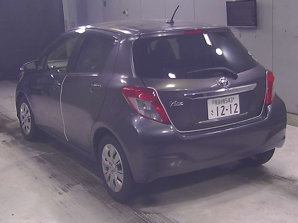 TOYOTA VITZ