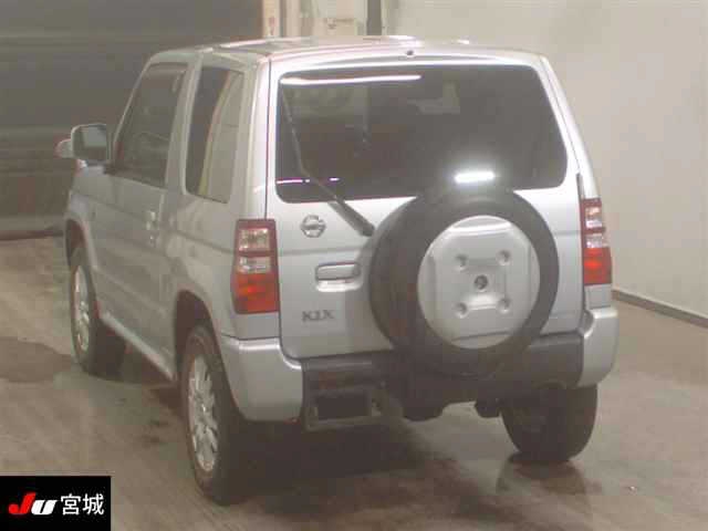 NISSAN KIX
