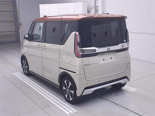 MITSUBISHI EK SPACE