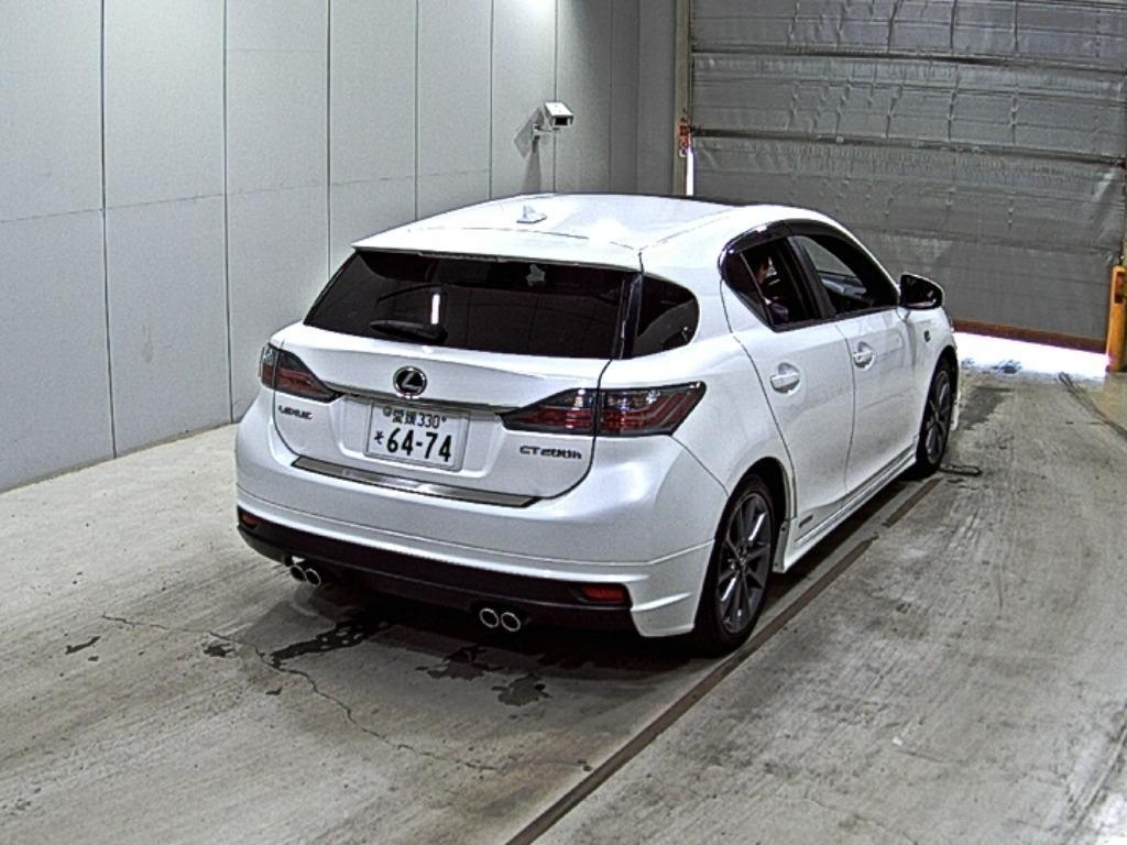 LEXUS CT200H