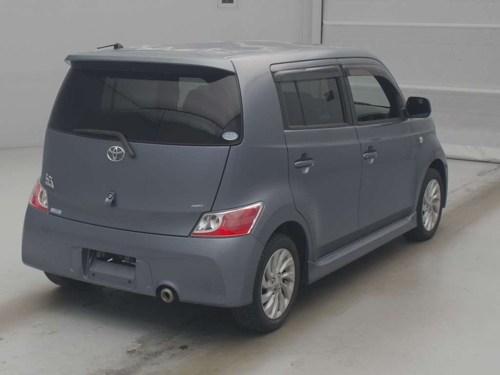 TOYOTA BB