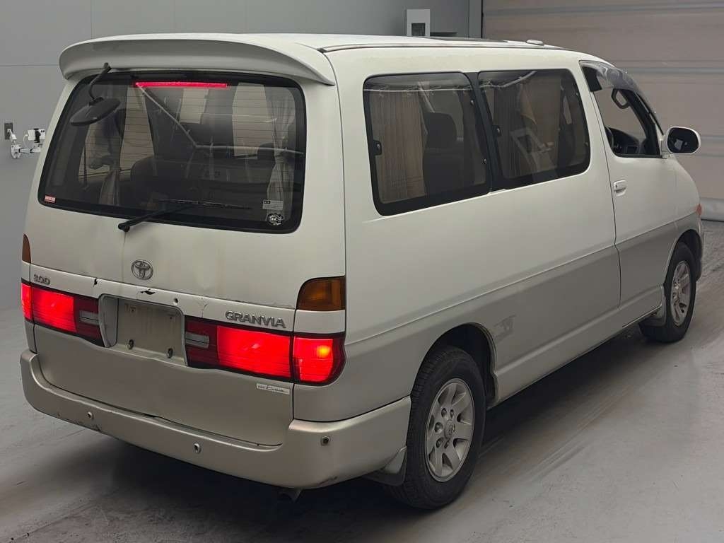 TOYOTA GRANVIA