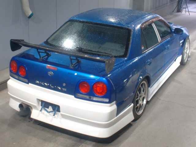 NISSAN SKYLINE