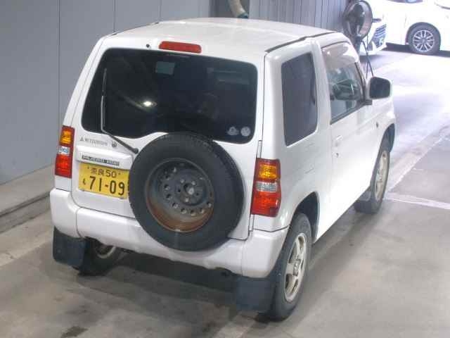 MITSUBISHI PAJERO MINI