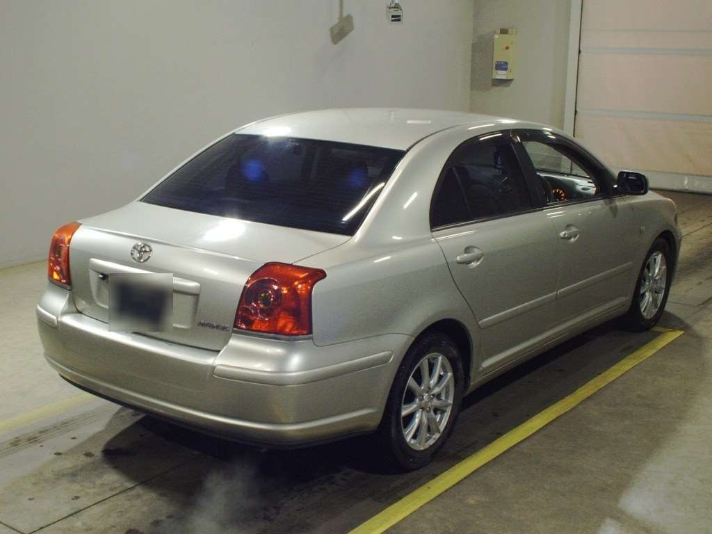 TOYOTA AVENSIS