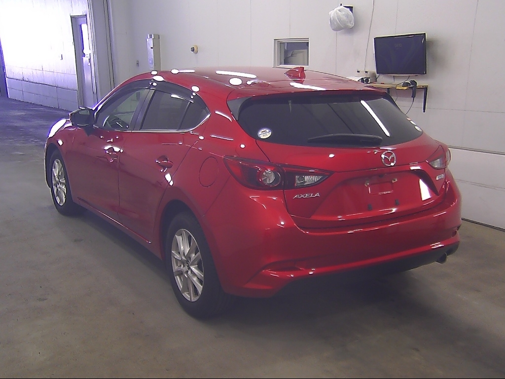 MAZDA AXELA