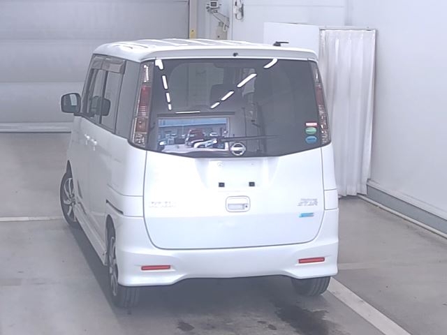 NISSAN ROOX