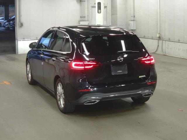 MERCEDES-BENZ B-CLASS