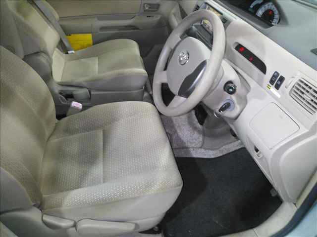 TOYOTA RAUM