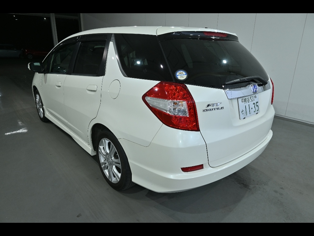 HONDA FIT SHUTTLE
