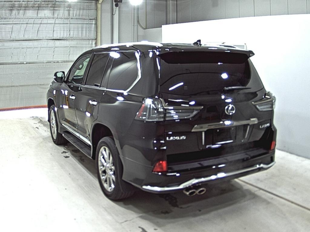 LEXUS LX570