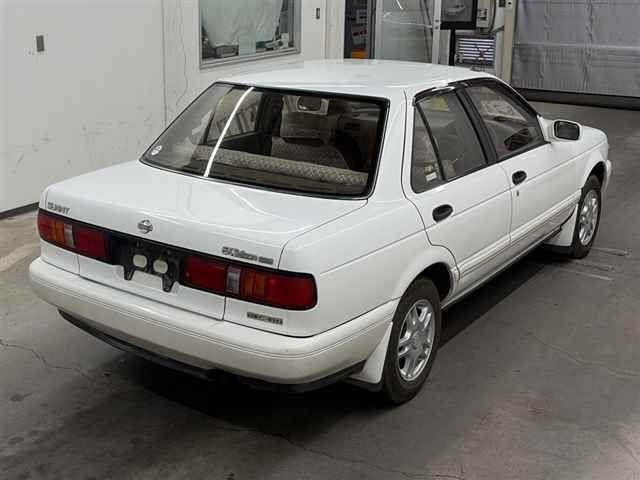 NISSAN SUNNY