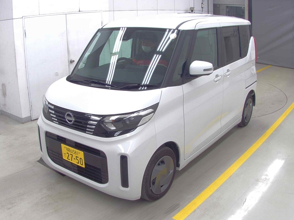 NISSAN ROOX