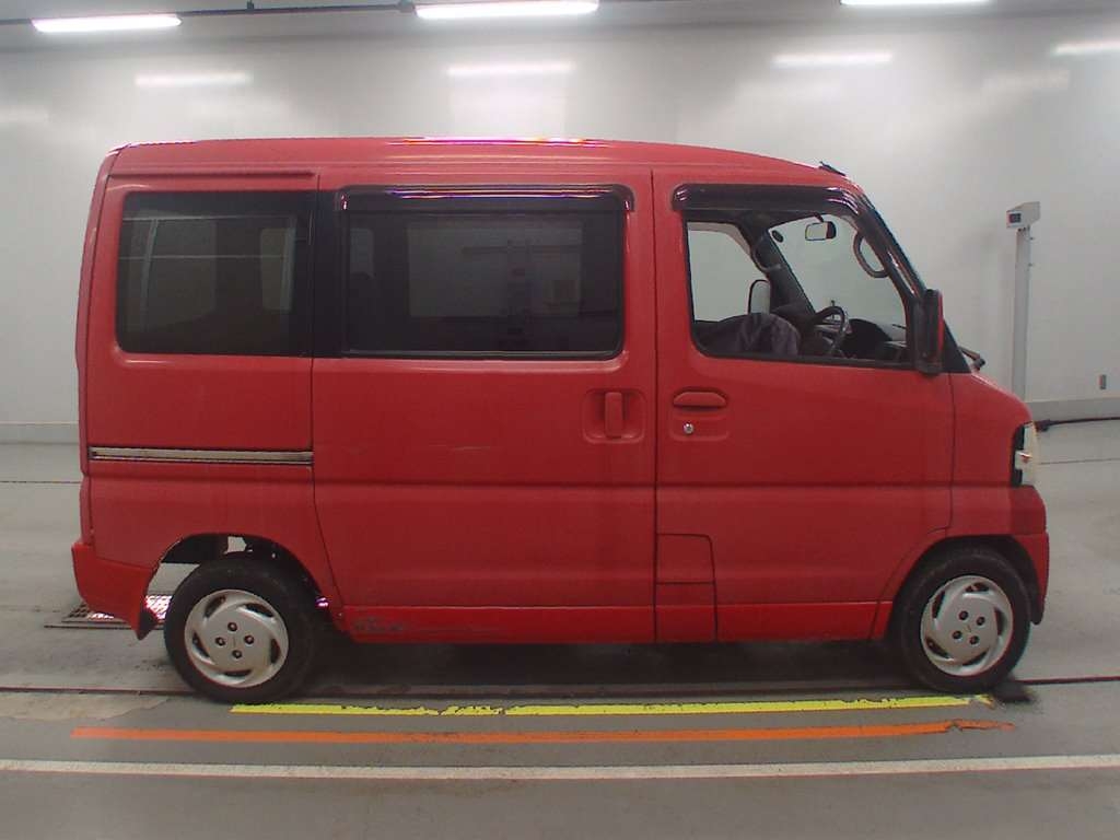 NISSAN CLIPPER