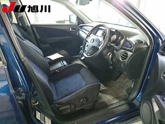 MITSUBISHI AIRTREK