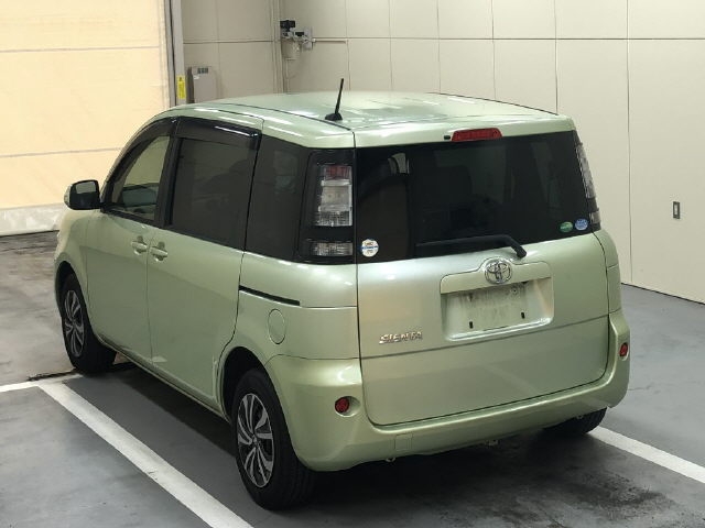 TOYOTA SIENTA
