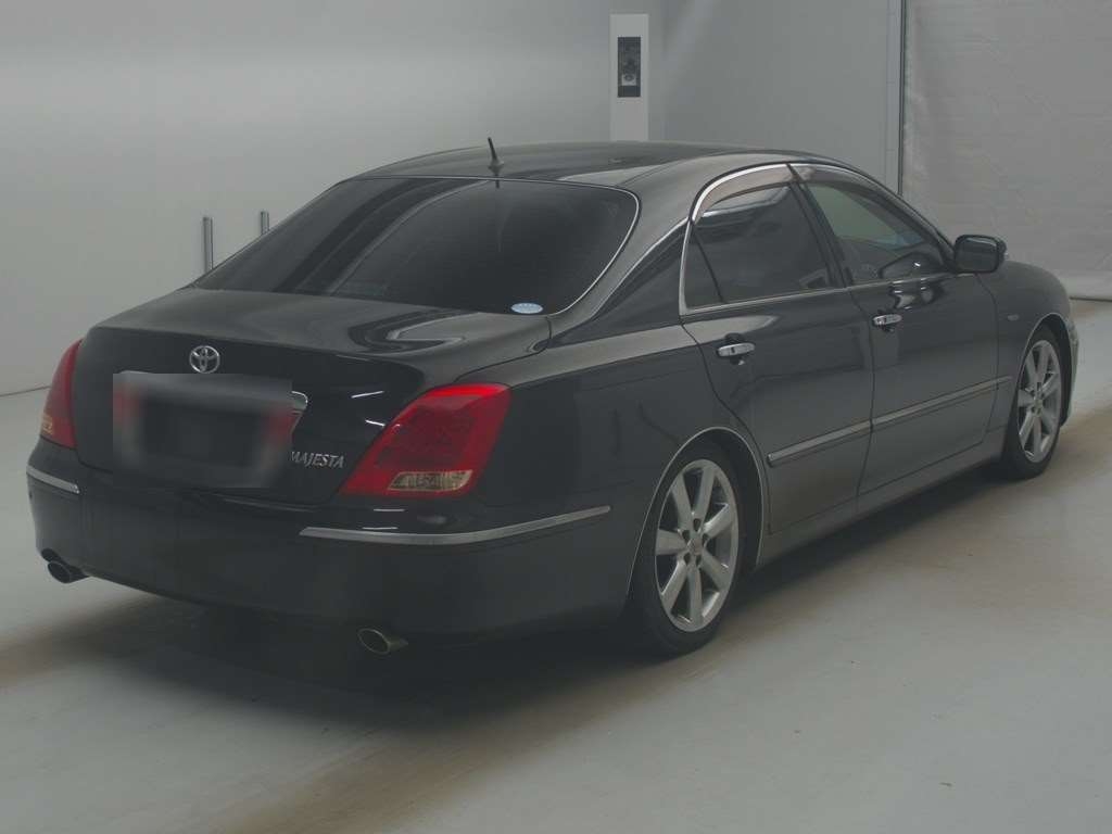 TOYOTA CROWN MAJESTA