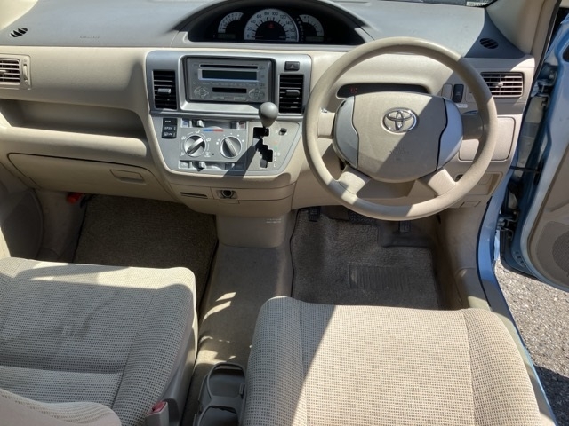 TOYOTA RAUM