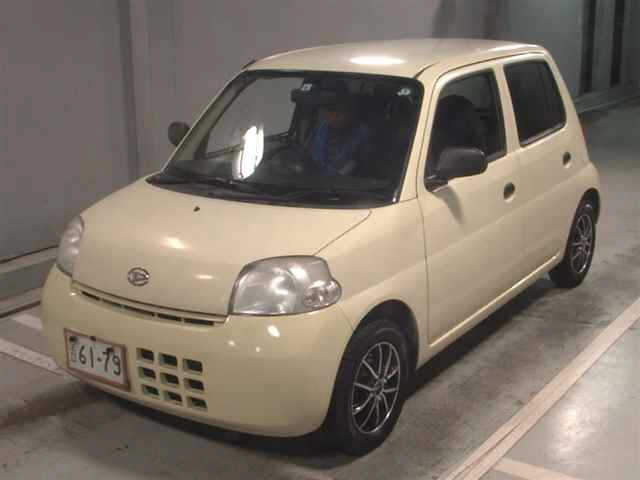DAIHATSU ESSE