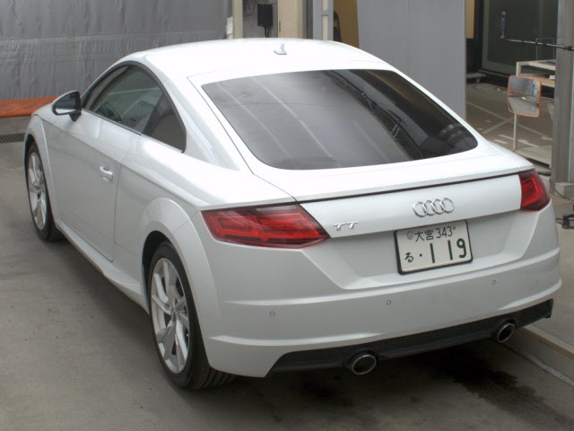 AUDI TT