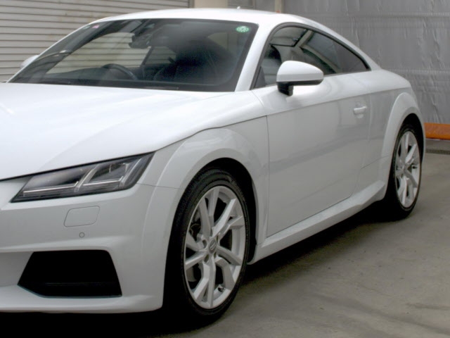 AUDI TT