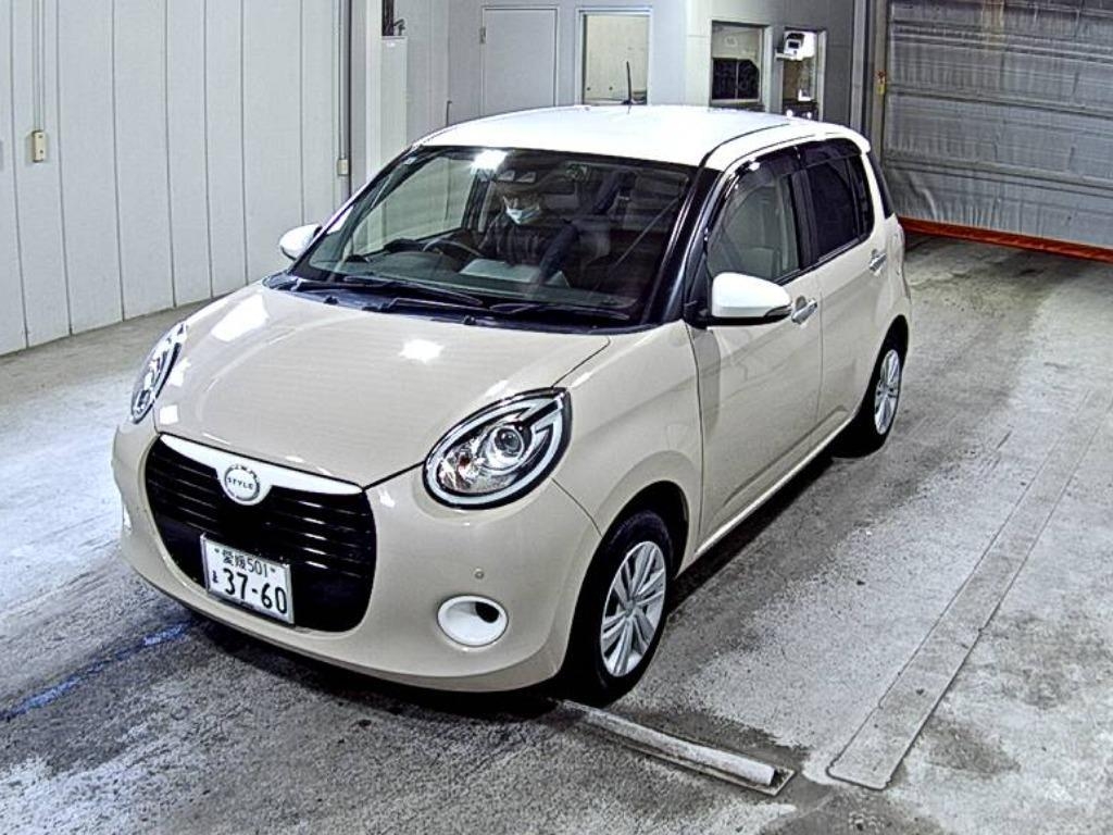 DAIHATSU BOON