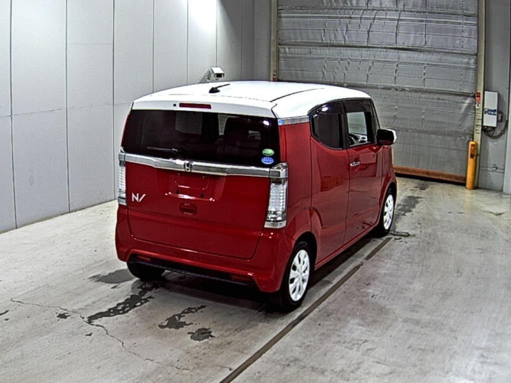 HONDA N-BOX SLASH