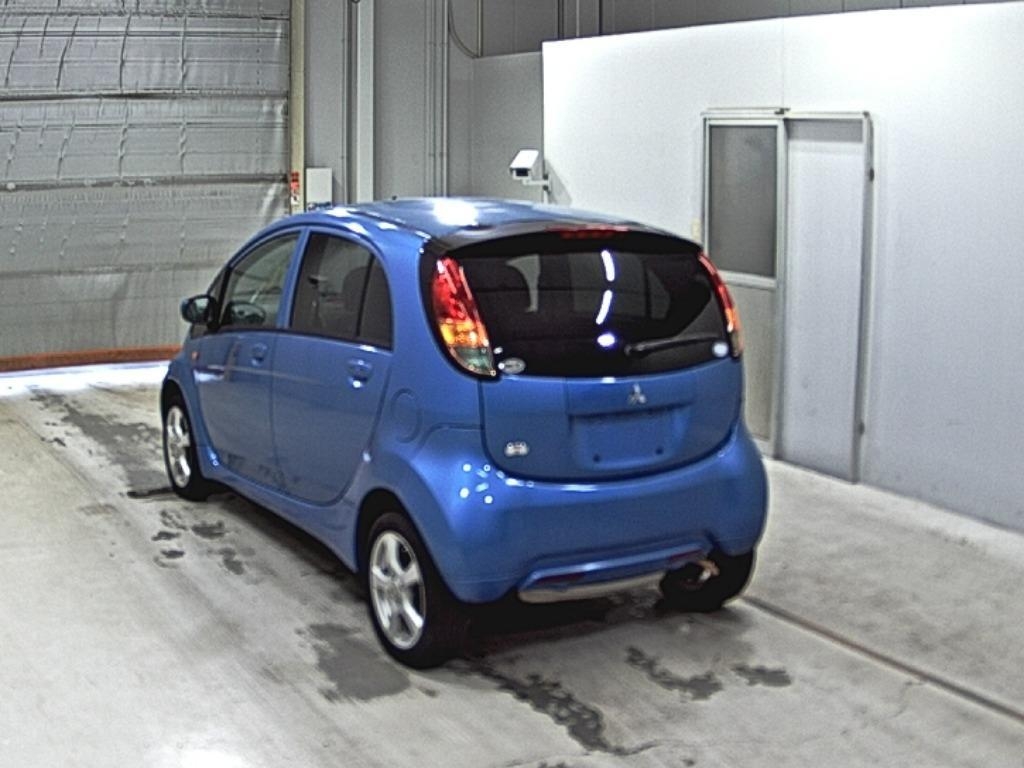 MITSUBISHI I