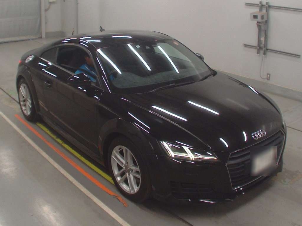 AUDI TT